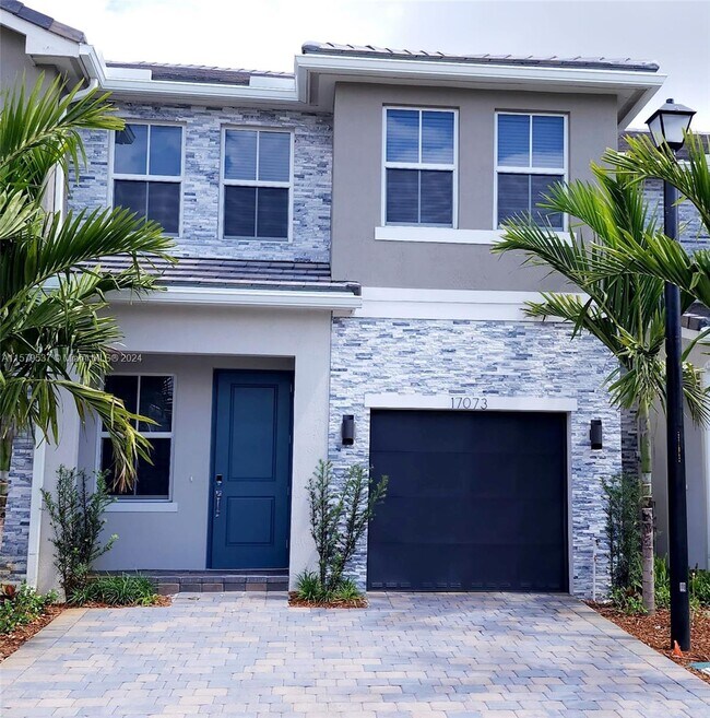 Foto del edificio - 17073 SW 1st St