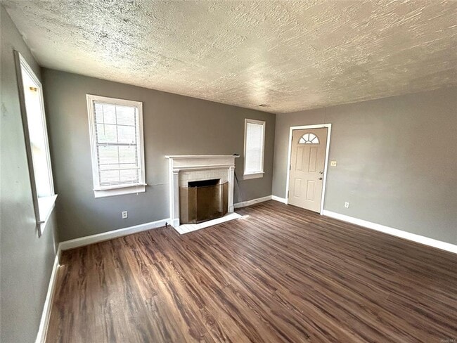 Building Photo - 3616 Gaston Ave