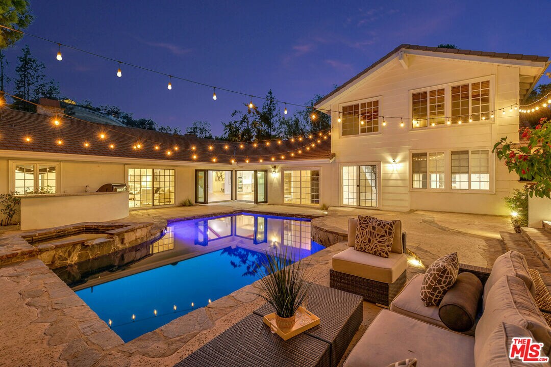 Foto principal - 5488 Round Meadow Rd
