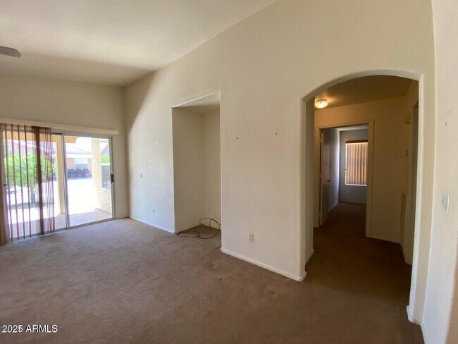 Foto del edificio - 1461 E La Costa Dr