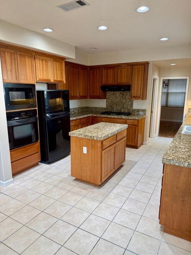 Building Photo - Park like setting