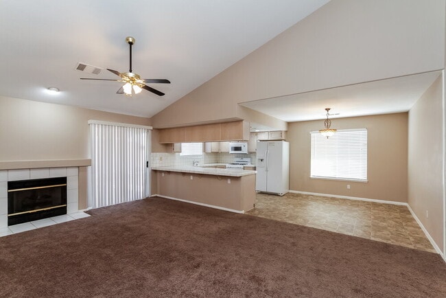Building Photo - 334 Oak Canyon Dr