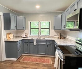 Building Photo - 1890 Nisbet Lake Rd