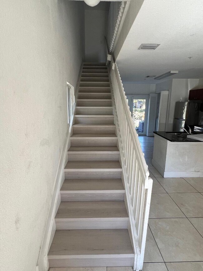 Foto del edificio - 875 SW 7th St