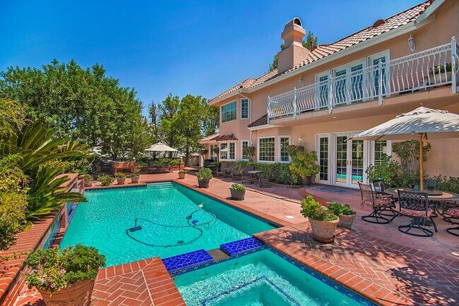 Foto del edificio - 22359 N Summit Ridge Cir