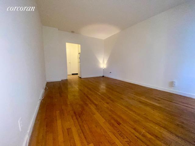 Foto del edificio - 304 E 38th St