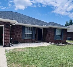 Building Photo - 203 Citadel Ln
