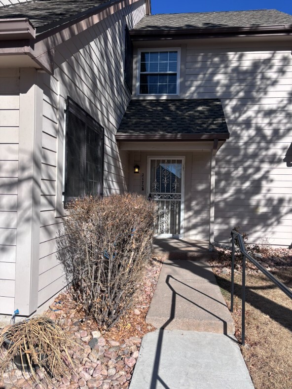 Cute curb appeal - 2172 S. Victor St.