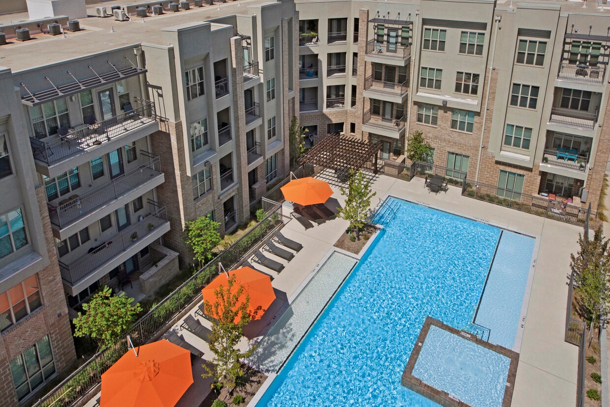 Primary Photo - City Square Lofts
