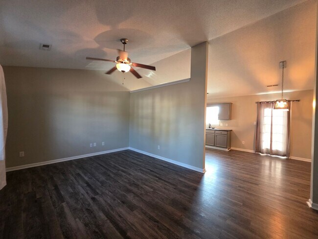 Foto del edificio - Quiet Neighborhood Charm with Easy Access to Swansboro & the Coast