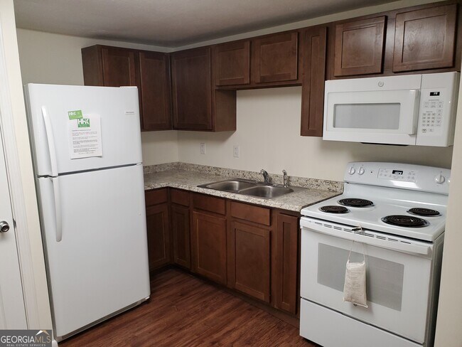 Foto del edificio - 312 Crescent Dr