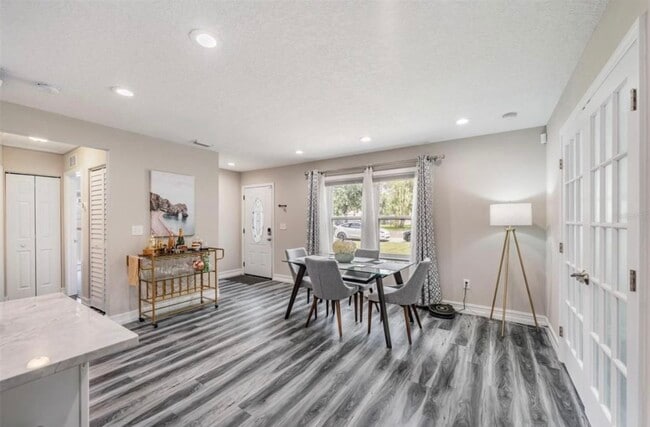 Dining Area - 7308 N Dartmouth Ave