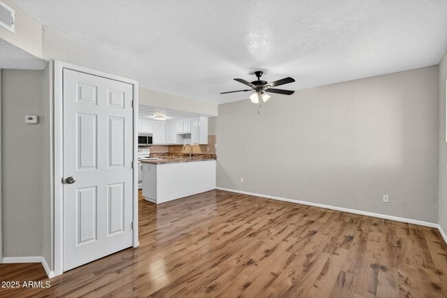 Foto del edificio - 23rd Avenue