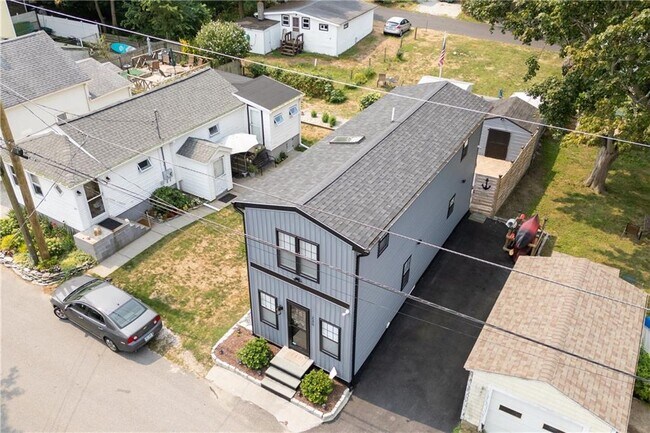 Foto del edificio - 230 Cedar Ave