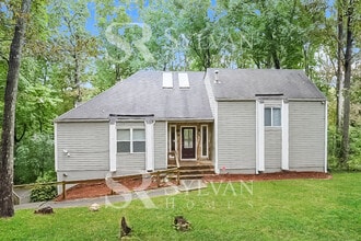 Building Photo - 1513 Hillhaven Dr