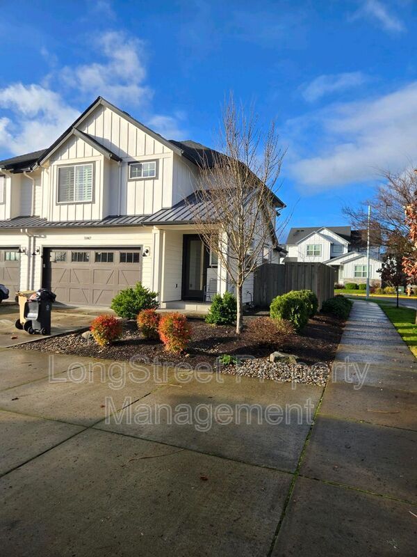 Building Photo - 1947 SW Stanford St
