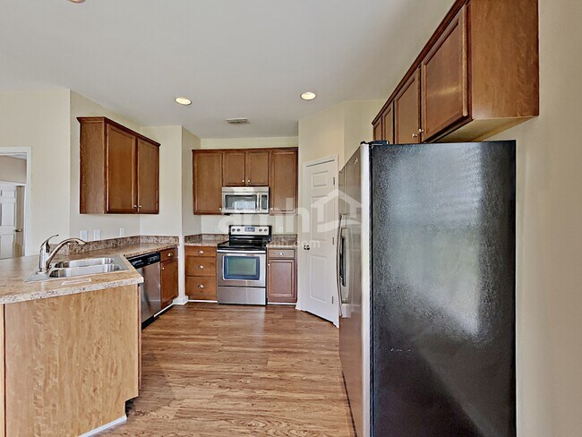 Foto del edificio - 375 Dunnwood Loop