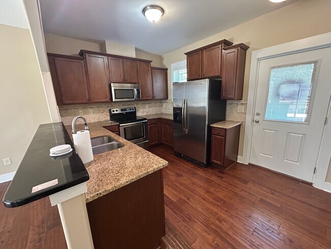 Foto del edificio - 3827 Glenhaven Road