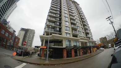 Building Photo - 610 Victoria St