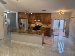 Building Photo - 10223 Serene Meadow Dr N