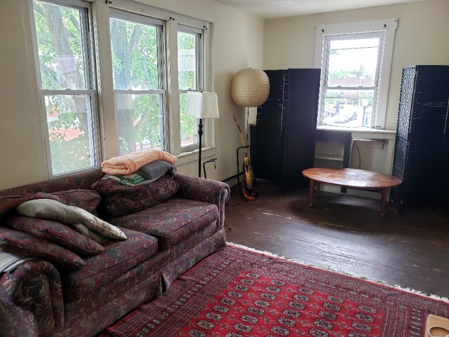 Building Photo - 309 W Beaver Ave