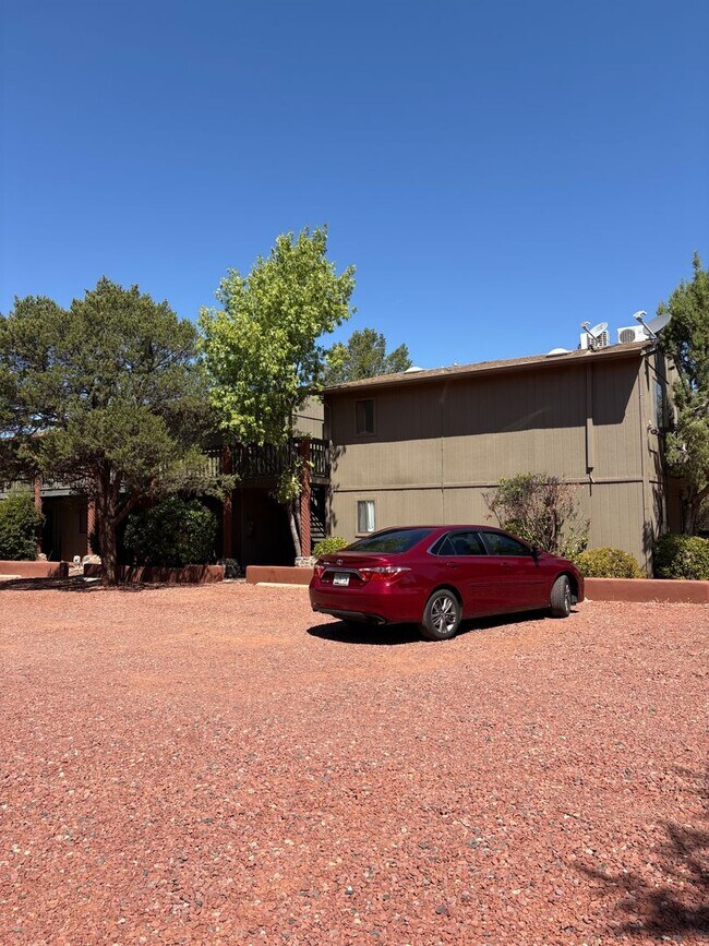 Building Photo - 28 Kayenta Ct