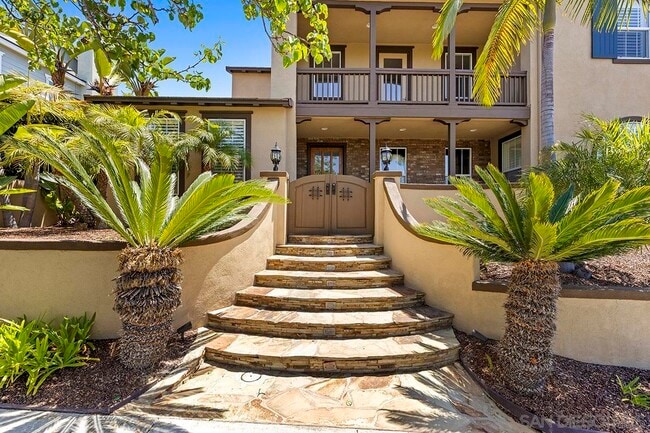 Building Photo - 6338 Huntington Dr