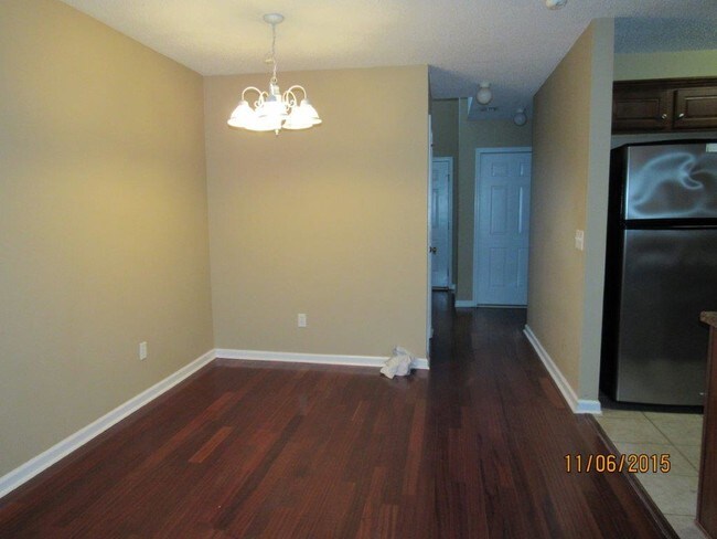Building Photo - 439 Sandy Oak Dr