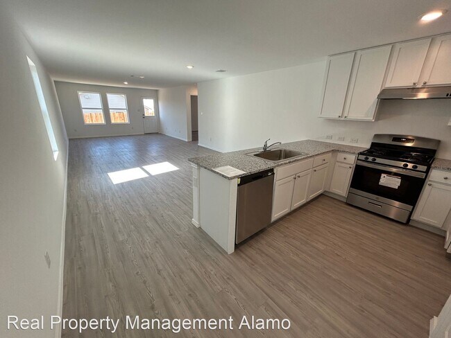 Building Photo - 4 br, 2 bath House - 14566 Greenfield Mill