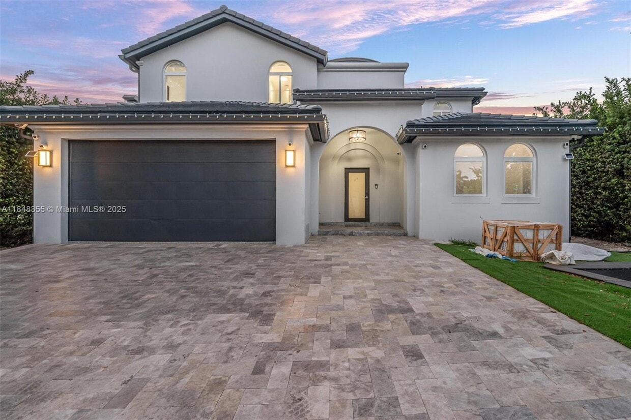 Foto principal - 5978 Alton Rd