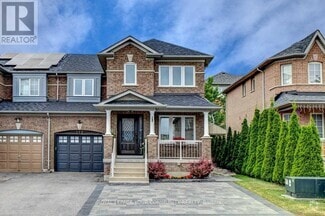 Building Photo - 372 Marble Pl