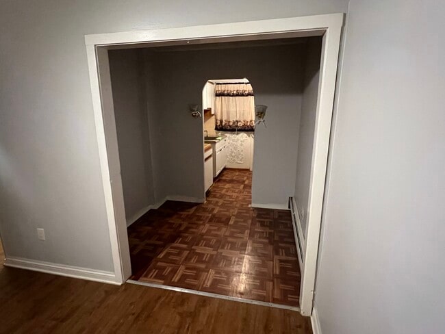 Cocina Área de comedor - 28 Degraw Ave