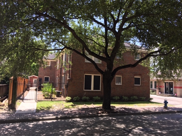 Front Entrance - 1631 Richmond Ave