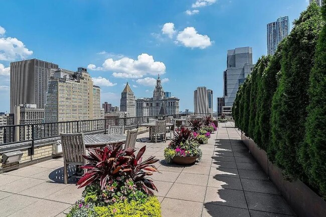 Foto del edificio - 3 bedroom in New York NY 10007