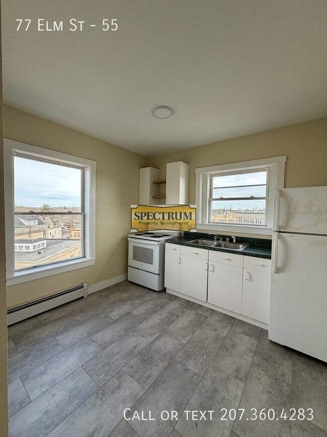 Building Photo - 77 Elm St