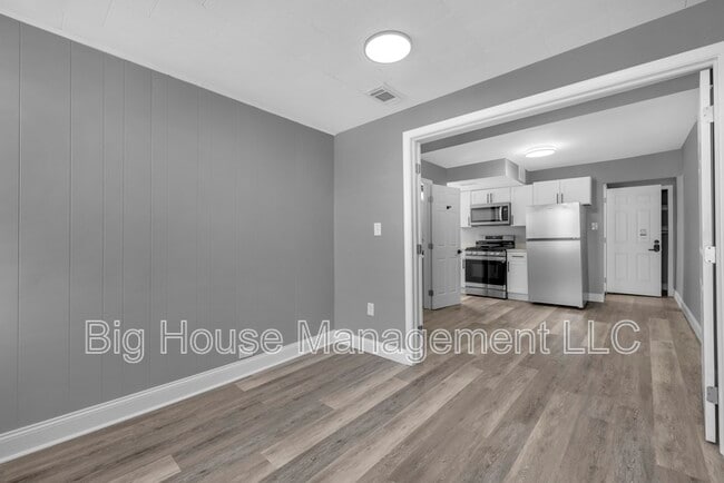 Foto del edificio - 1725 Hollins St