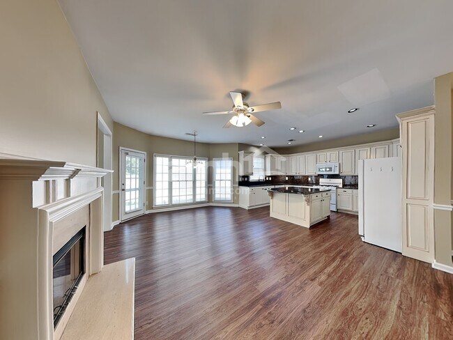 Building Photo - 1649 Stillwater Park Ct