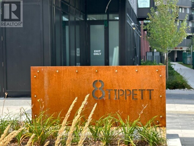 Photo du bâtiment - 8 Tippett Rd