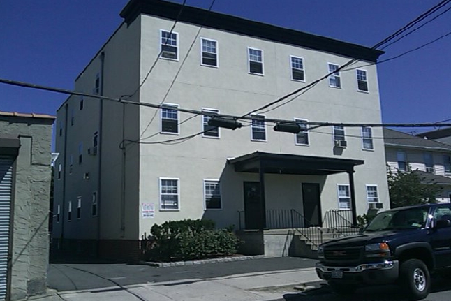 Primary Photo - 45-47 Charles St