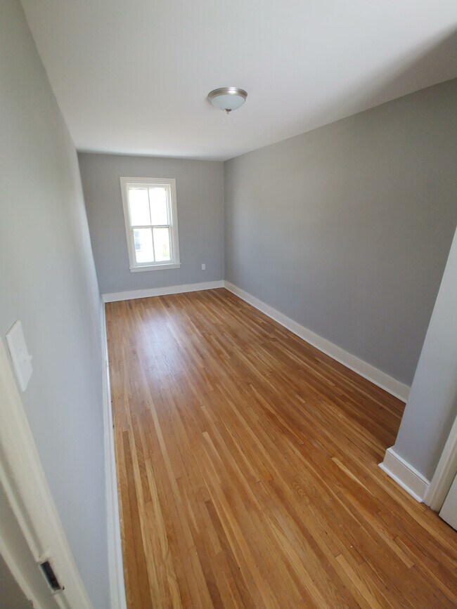 297 N Locust Point Rd, Mechanicsburg, PA 17050 House Rental in