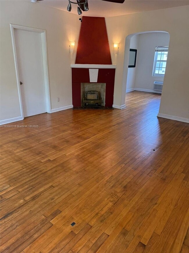 Building Photo - 1241 13th St