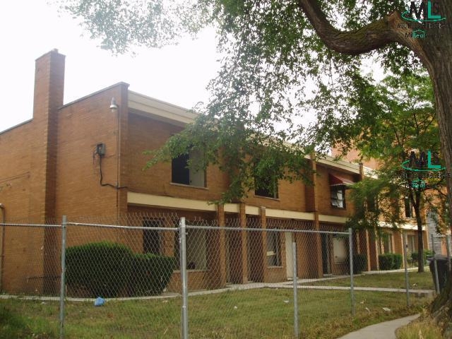 Building Photo - SCHOENHERR APARTMENTS