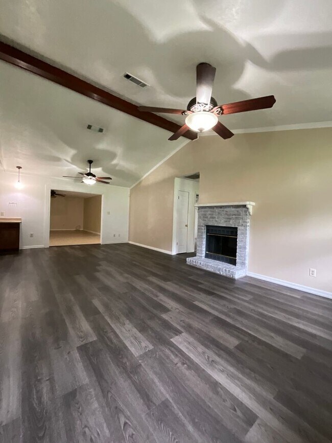 Building Photo - 106 Burnley Drive