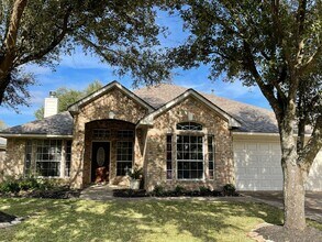 Building Photo - 4415 Hunters Lodge Dr