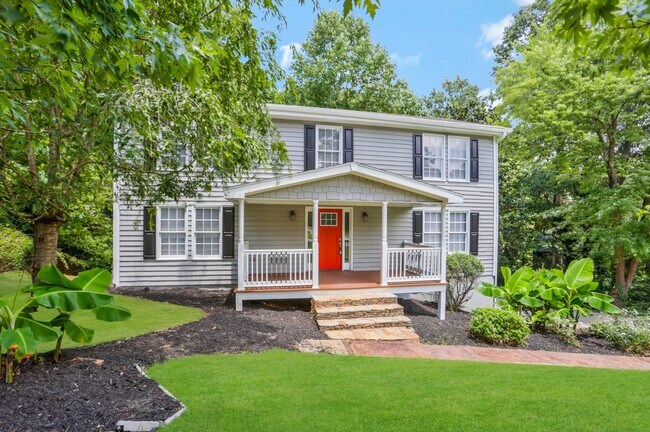 Building Photo - 2073 Kinridge Rd