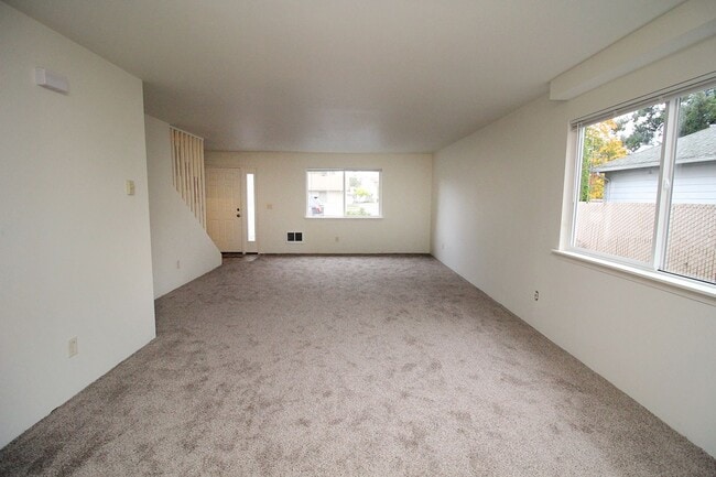 Foto del edificio - 2658-2658 SE 125th Ave