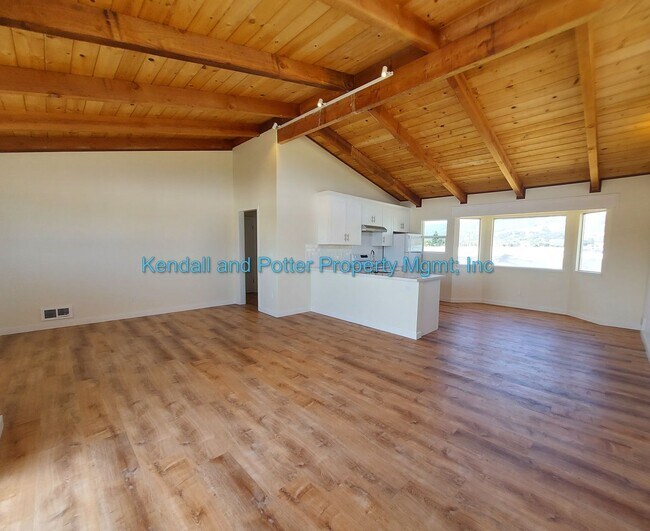 Foto del edificio - East Lake Ranch, LLC