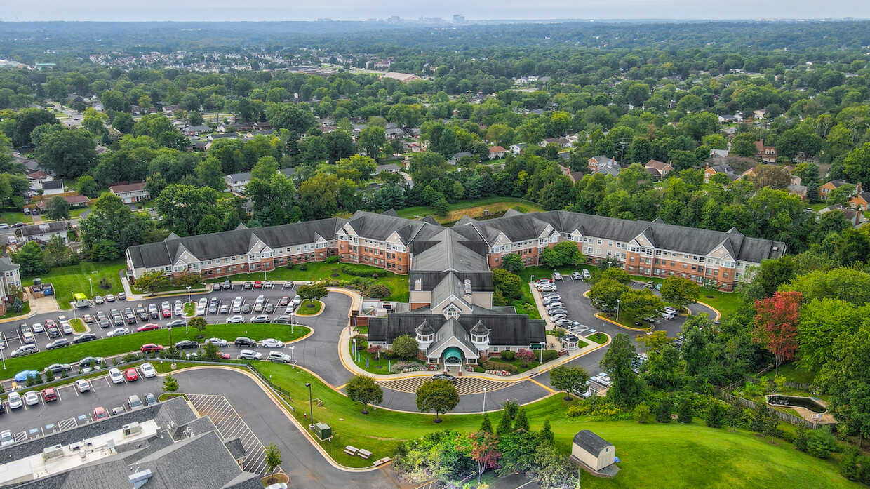 Primary Photo - Cascade Village