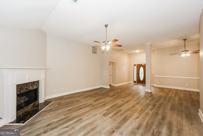 Building Photo - 33 Arbor Cove Dr