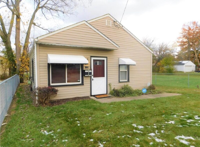 Primary Photo - 1135 Peerless Ave